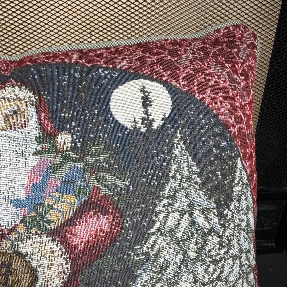 Fashion Woven Tapestry Christmas Santa Claus Throw Pillow Red Green Snowy Forest